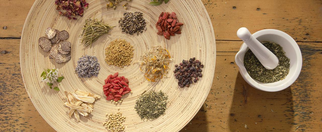 عرقیات ترکیبی پاکسازی و تقویت کبد آریا گل